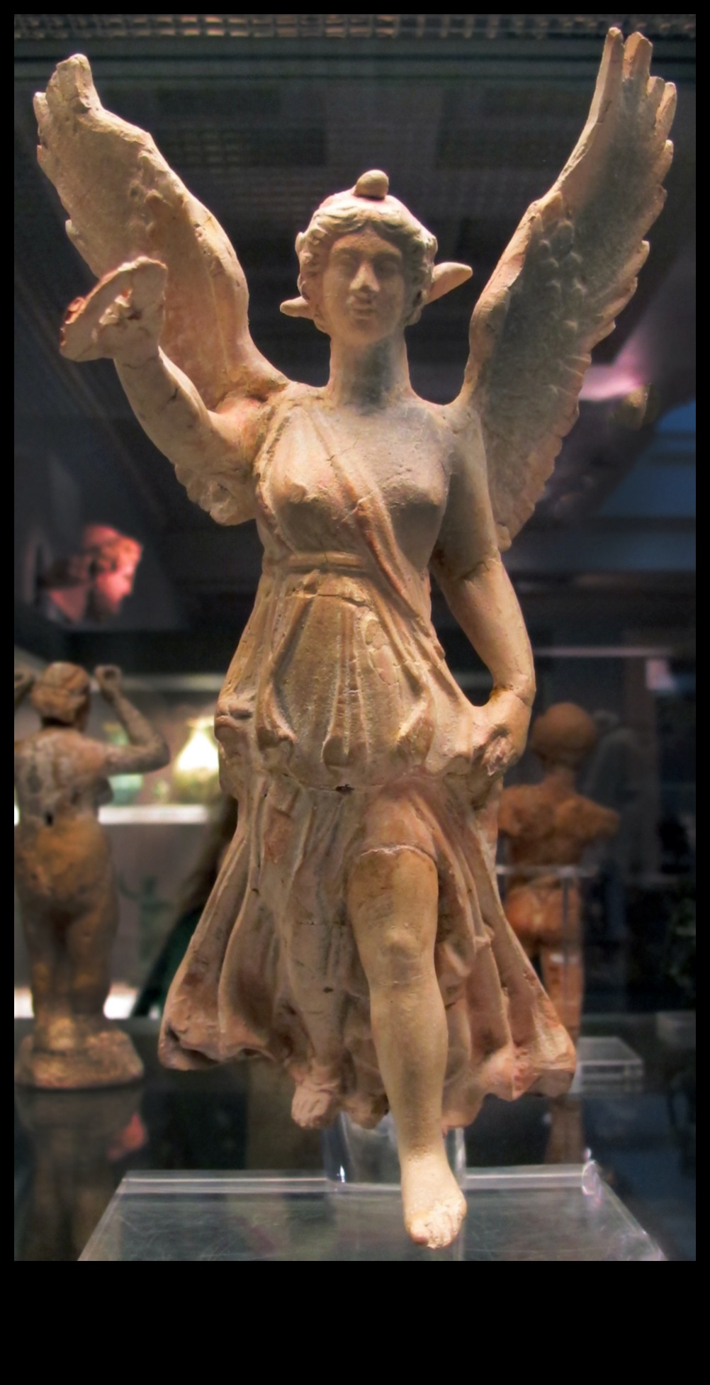 Nike's Flight: Uzvaras simbolika grieķu mākslā