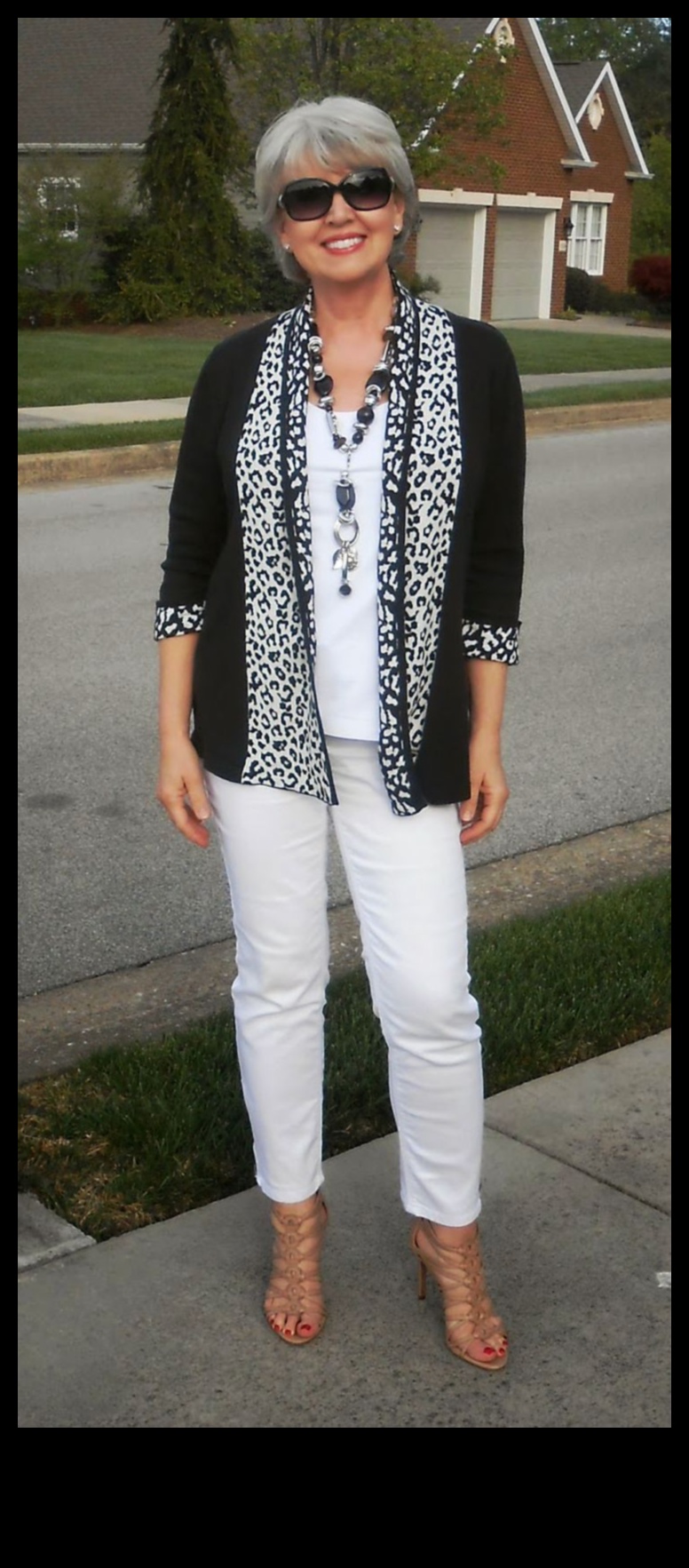 Pievilcīgs šarms: ikdienišķa eleganta apģērba idejas stilīgai dienai