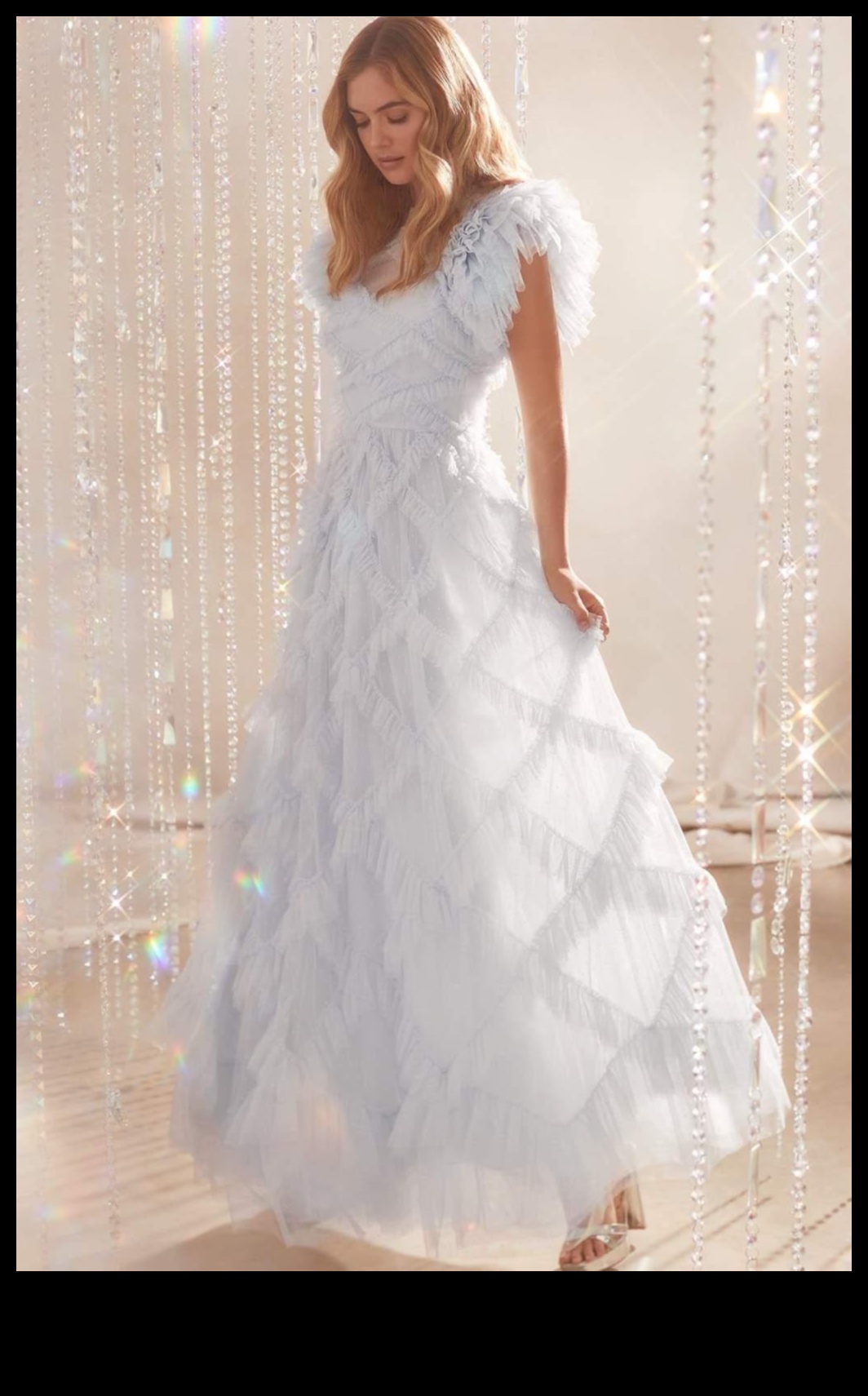 Savdabīgs baltums: princeses līgavas sapņu kleita