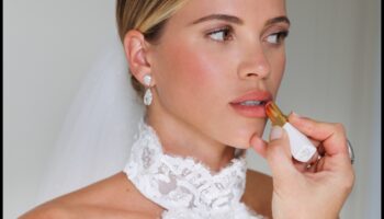 Valdzinošs šarms: Essentials Bridal Beauty