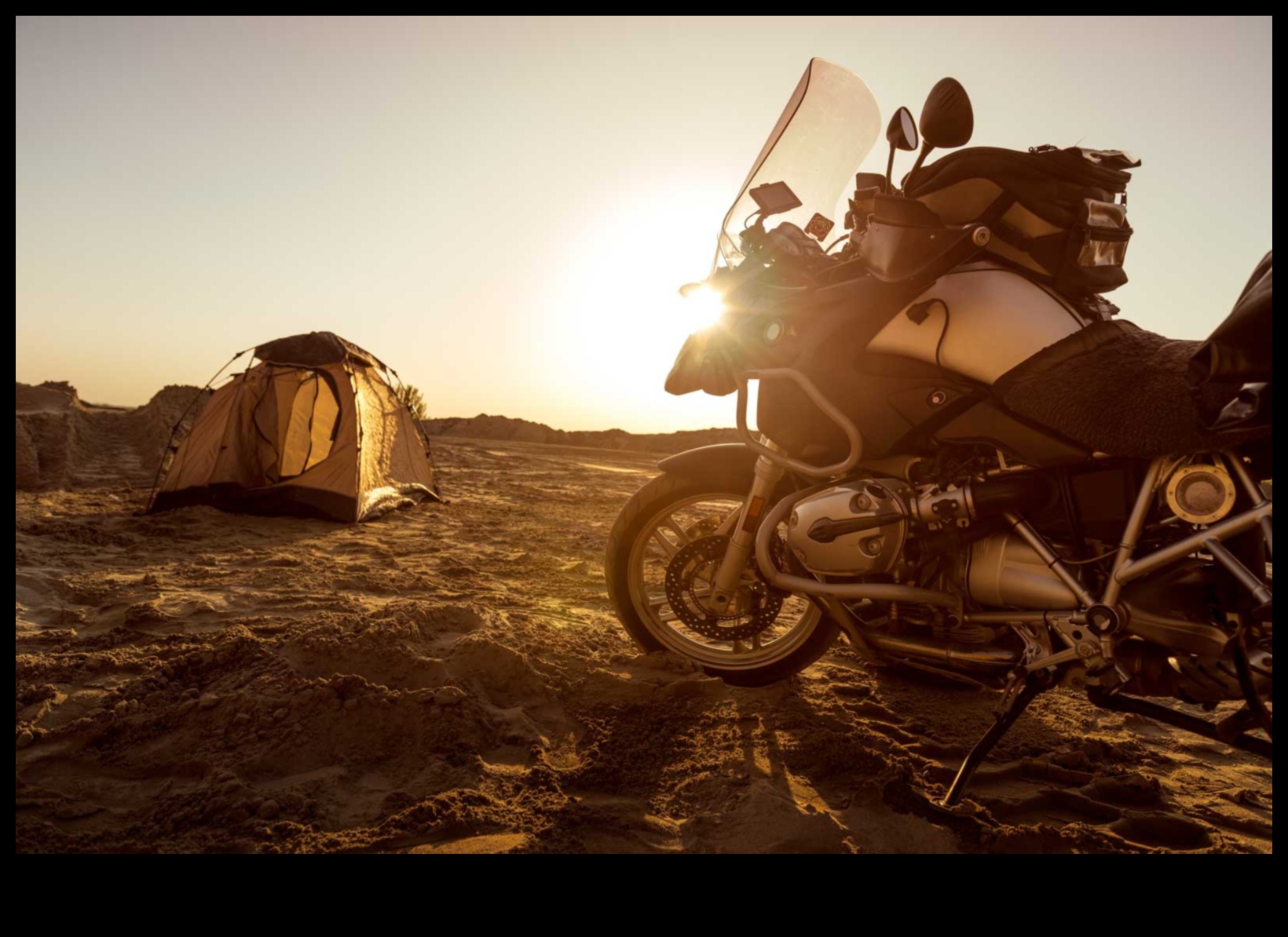 Braukšanas izturība: piedzīvojumu motociklu izturīgais un uzticamais raksturs