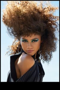 A-List Allure: Slavenību tērpi Iedvesmojoši modes cienītāji